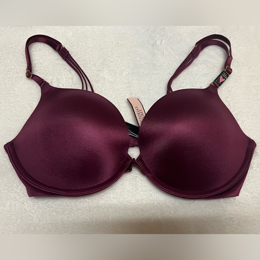 Victoria’s Secret Very Sexy Push-up Bra 32D NWT
